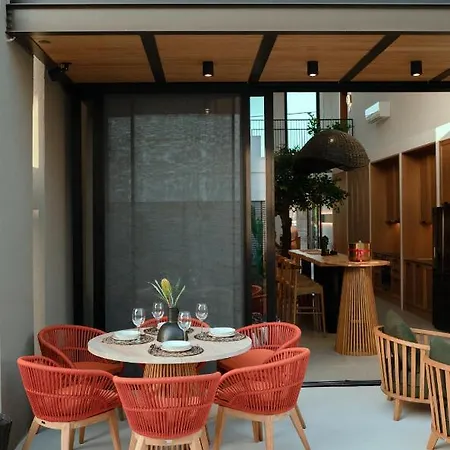 Capital Luxury Aparthotel