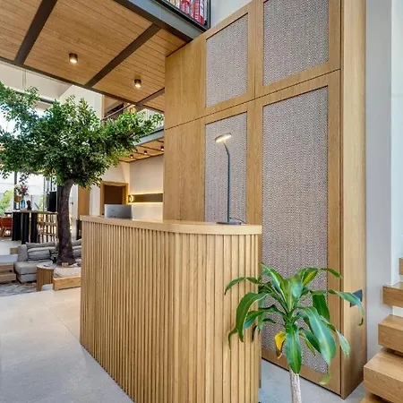 Capital Luxury Aparthotel 4*