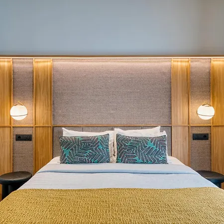 Capital Luxury Aparthotel *