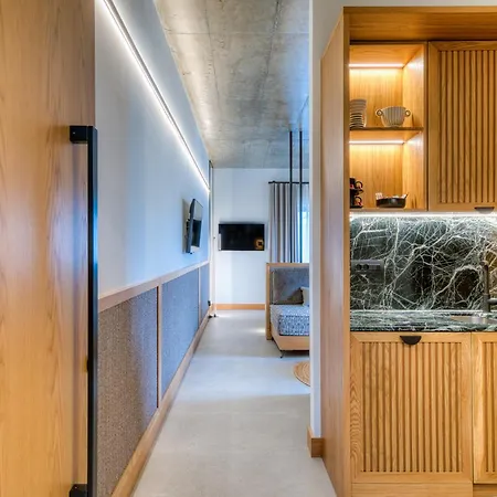 Capital Luxury Aparthotel