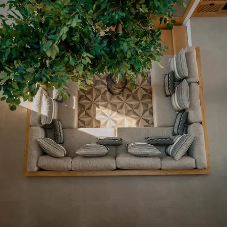 Ξενοδοχείο με διαμερίσματα Capital Luxury