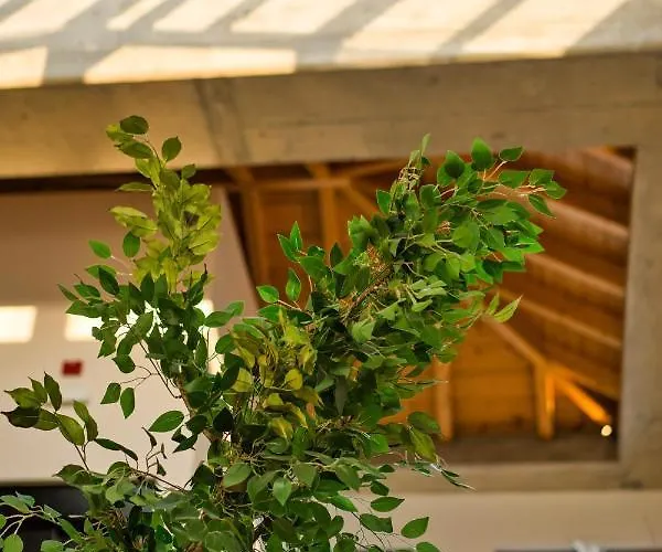 Capital Luxury Апарт-отель 4*